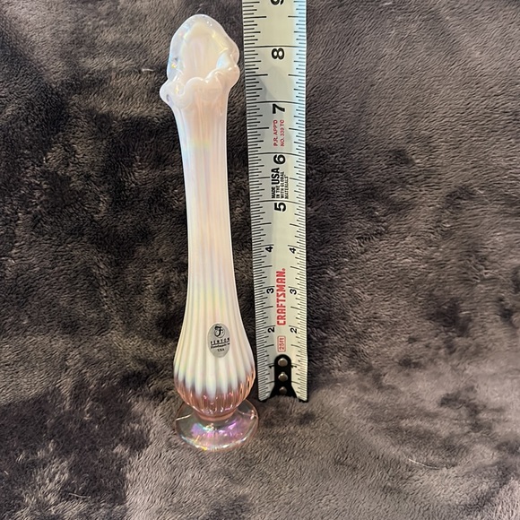 Fenton pink iridescent / opalescent bud vase with sticker, approx 8 1/2” - Picture 4 of 9